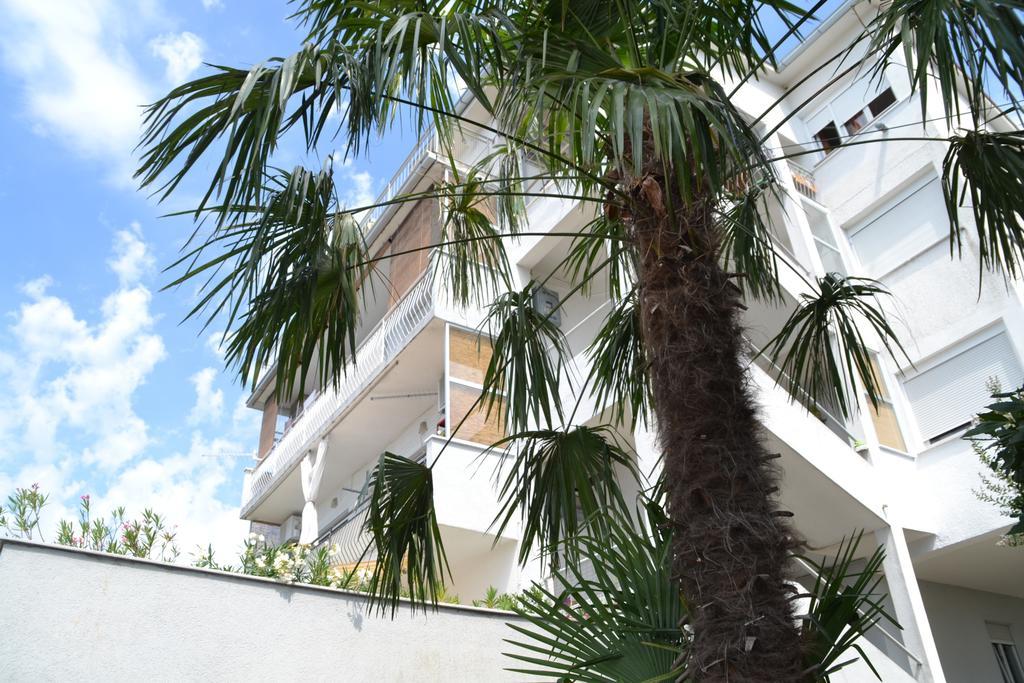 רייקה Apartment Antonija With Seaview מראה חיצוני תמונה